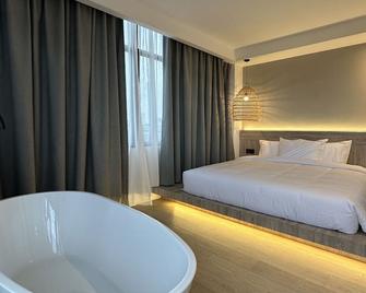 Theatre Hotel - Kuching - Soveværelse