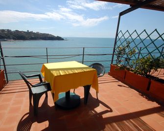 Hotel Baia Del Sorriso - Castiglioncello - Balkon