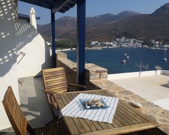 Diosmarini Studios & Apartments - Chora - Balcony