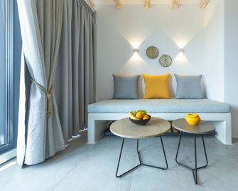 Aelia Suites - אדאמאס - סלון