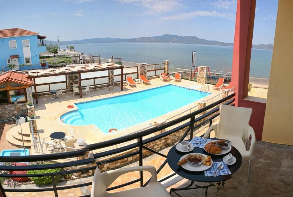 Gera Bay Studios And Apartments - מיטילנה - מרפסת