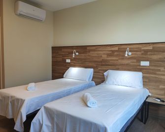 Apartahotel Golden Alcalá - Alcalá de Henares - Habitación