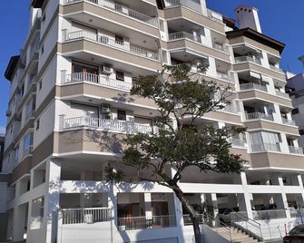 Rent - apt. in Jurerê Internacional - near the beach and next Open Shopping - Florianopolis - Building