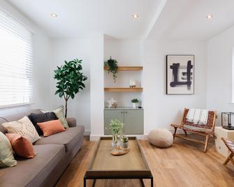 14-16 Grosvenor Street Luxury Apartments - Chester - Sala de estar