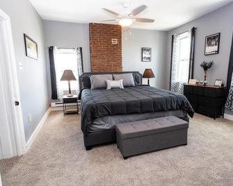 Cozy Haven at the footsteps of Harbor East - Baltimore - Bedroom