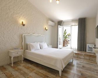 Lotus Koyici Otel - Ildir - Habitación