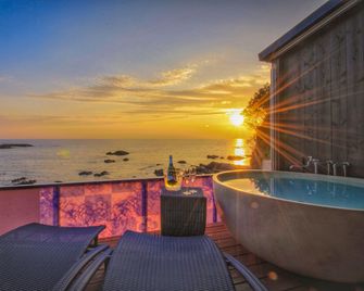 XYZ Private spa and Seaside Resort - Shirahama