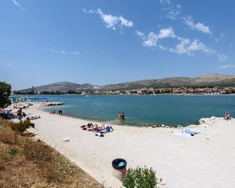 Apartments and Rooms Zaja - Trogir - Παραλία