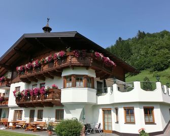 Landhaus Gruber Sommer - Alpendorf - Building