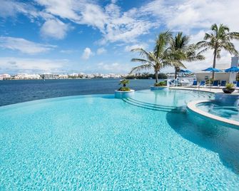 Newstead Belmont Hills Golf Resort & Spa - Mount Pleasant - Pool