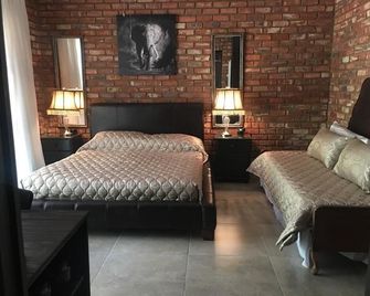 Aloe Guesthouse Klerksdorp - Klerksdorp - Bedroom