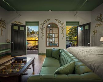Hotel Mojo - Ocean Springs