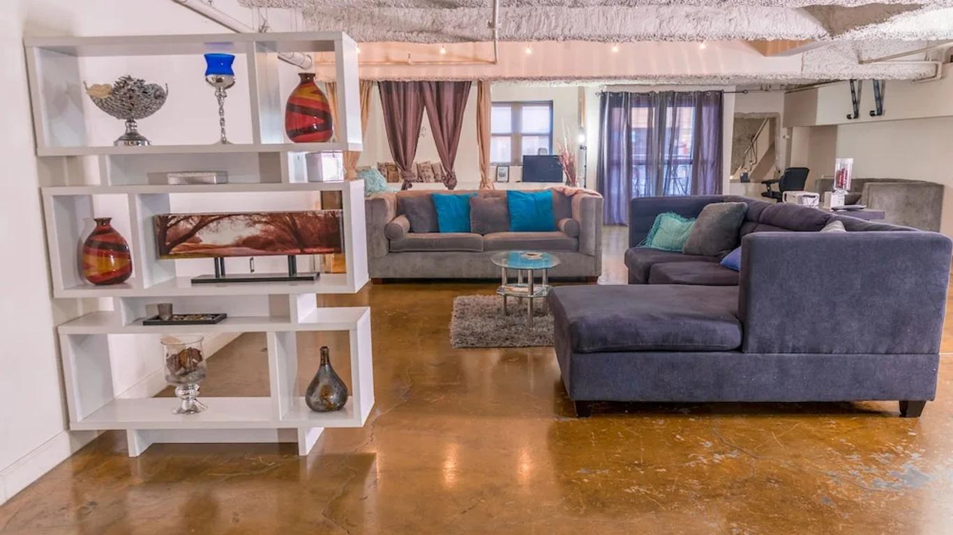 Loft on Spring