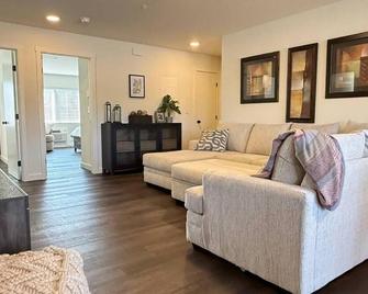 Homestead Village - Two Bedroom Condo Balcony - Sandpoint - Living room