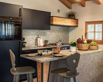 Chalet near Trento for 3 people - Stenico - Keuken