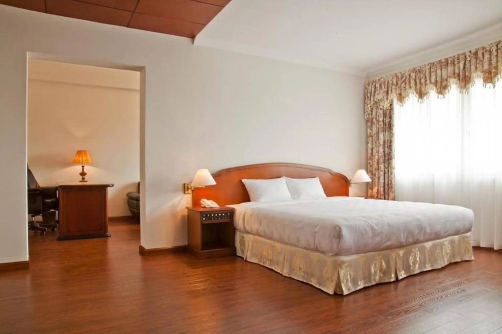 جرين بارك هوتل