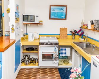 킹 아일랜드 어커머데이션 코티지 - 킹섬 - 주방