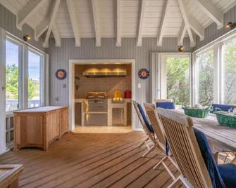 Sleeps 14 in 5BR, Ocean Views, Steps to Beach, Pet Friendly, BHI and Shoals - Bald Head Island - Dining room