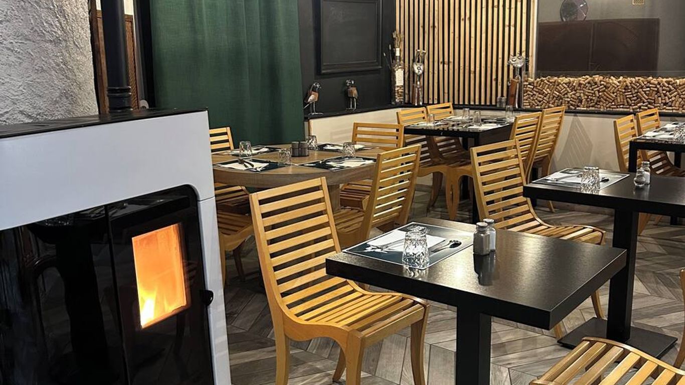 Logis Hotel Les Gravades Ussel