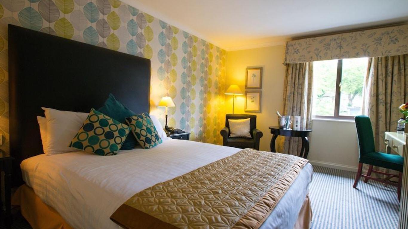 كينجستون لودج هوتل