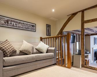 The Sun Inn - Faversham - Living room
