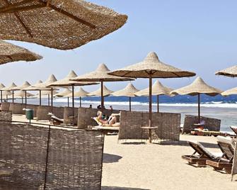 The Three Corners Pensée Beach Resort - Al Quşayr - Beach