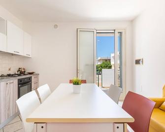 Appartamento Rosetta by BarbarHouse - Lido Marini - Dining room