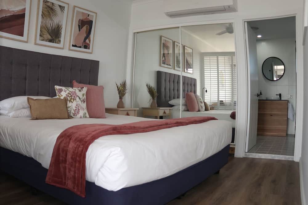 Luxe Unit with 160 degree ocean and beach views - Alexandra Headland - Chambre
