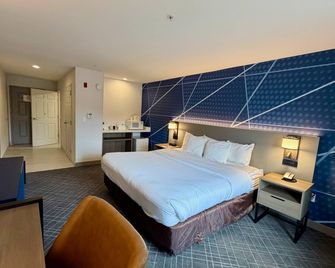 Comfort Inn and Suites Sturbridge-Brimfield - Sturbridge - Chambre