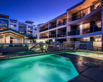 Coolum Seaside Apartments - Coolum Beach - Pool