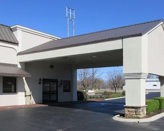 Econo Lodge Inn & Suites - Manchester - Κτίριο