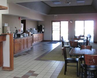 Econo Lodge Inn & Suites - Manchester - Restaurant