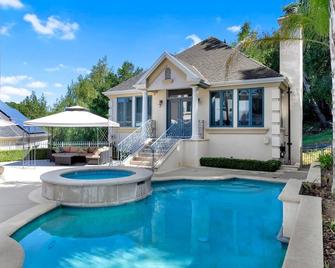 Morgan Hill Elegance Spa & Pool Retreat - Morgan Hill - Pool