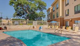 Fairfield Inn & Suites by Marriott San Antonio SeaWorld/Westover Hills - San Antonio - Piscine