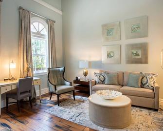 Olde Harbour Inn, Historic Inns of Savannah Collection - Savannah - Living room