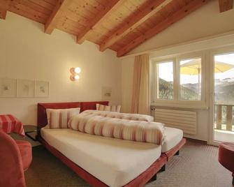Hotel Zarera - Poschiavo - Slaapkamer