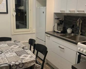 Cozy apartment with HOT TUB near of Helsinki Vantaa Airport - Vantaa