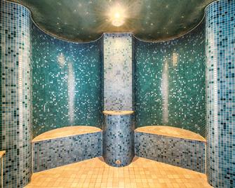 Leonardo Hotel & Residenz München - Monaco di Baviera - Piscina