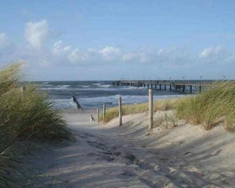 Vacation apartment Ostseekrabbe 1b - Behind the town hall - Haus Ostseekrabbe B - Graal-Müritz - Strand