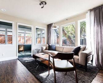Best Reviews Incredible Value! Mid-Century Modern Oasis In The Heart Of Dallas - Dallas - Sala