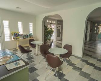 Hostal Las Gaviotas del Cabo - San José - Recepción
