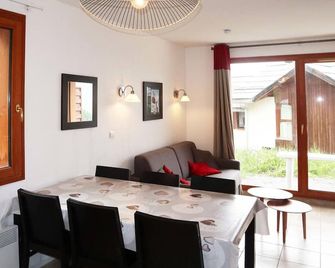Ski-in/Ski-out Chalet, Pool & Sauna, Sleeps 6 - Les Orres - Salle à manger
