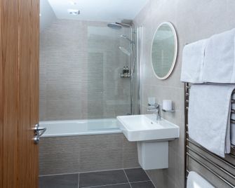 Croft Cottage - Ullapool - Bathroom