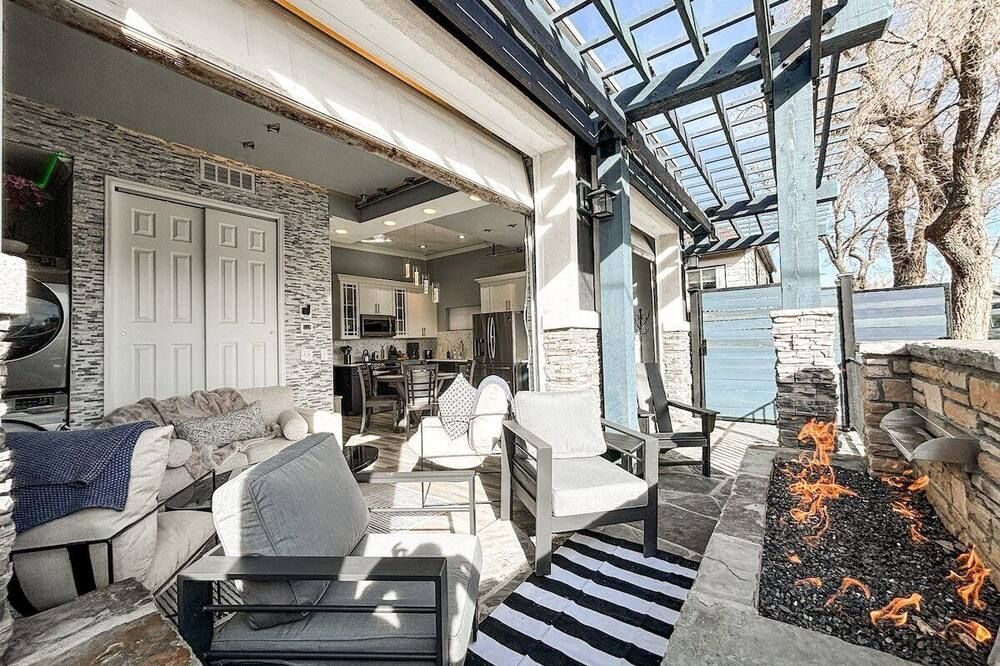 Downtown Spa Retreat | Hot Tub & Sauna - Colorado Springs - Patio