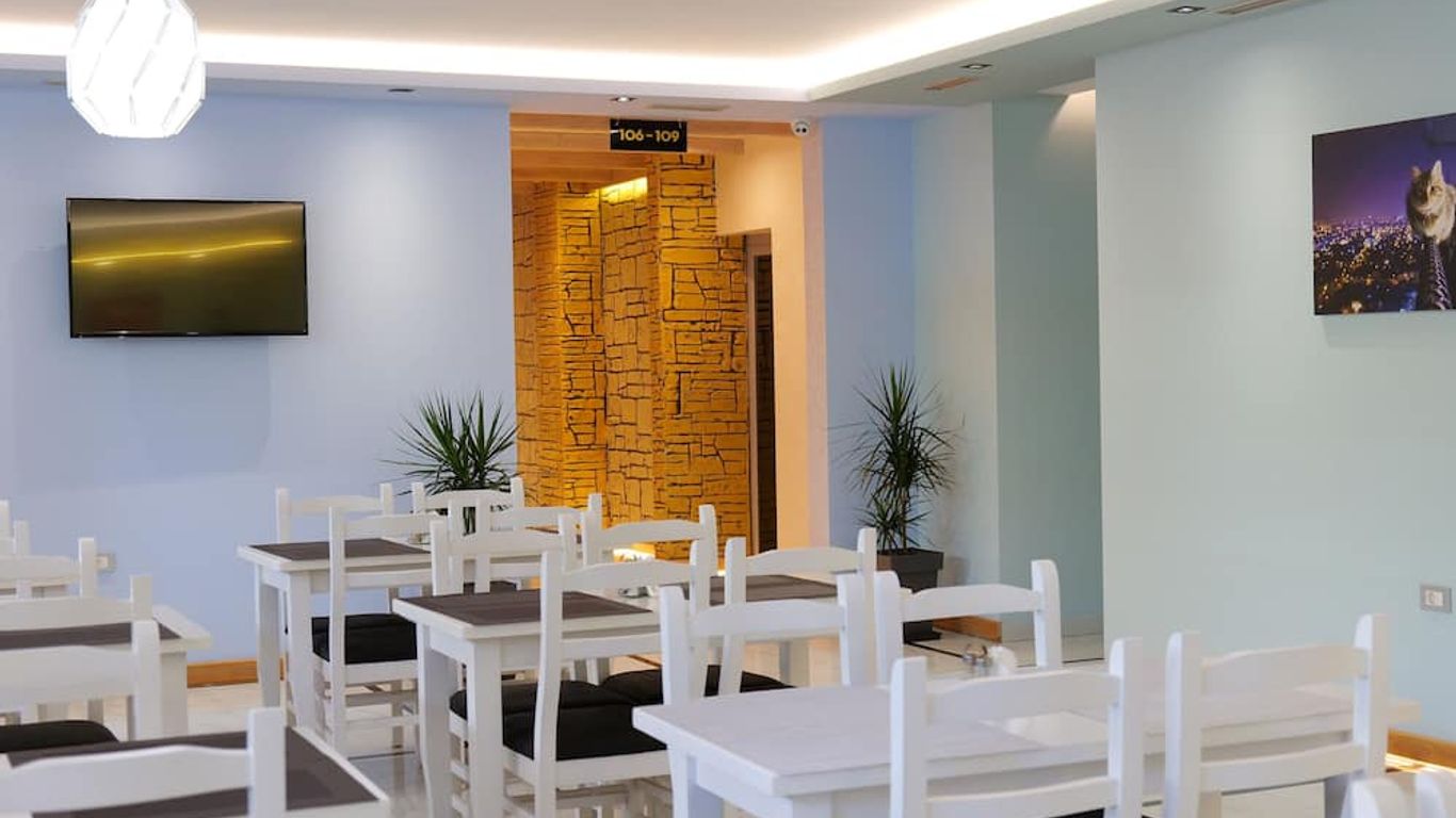 Oceanic Overview Suites