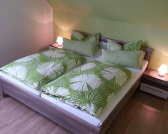 ferienwohnung mertens - Westerstede - Schlafzimmer