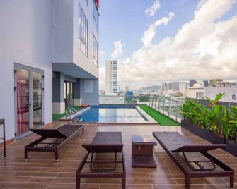 Quoc Cuong Center Da Nang Hotel by Haviland - Da Nang - Pool