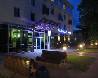 Hotel Chopin - Pruszcz Gdański - Edificio