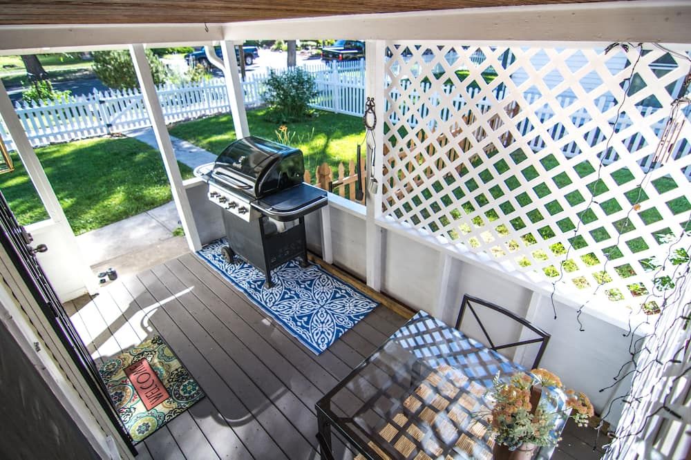 Pet Friendly Cottage located between Old Colorado City and Downtown! - Colorado Springs - Balcón