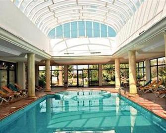 One Resort Jockey Monastir - Monastir - Pool